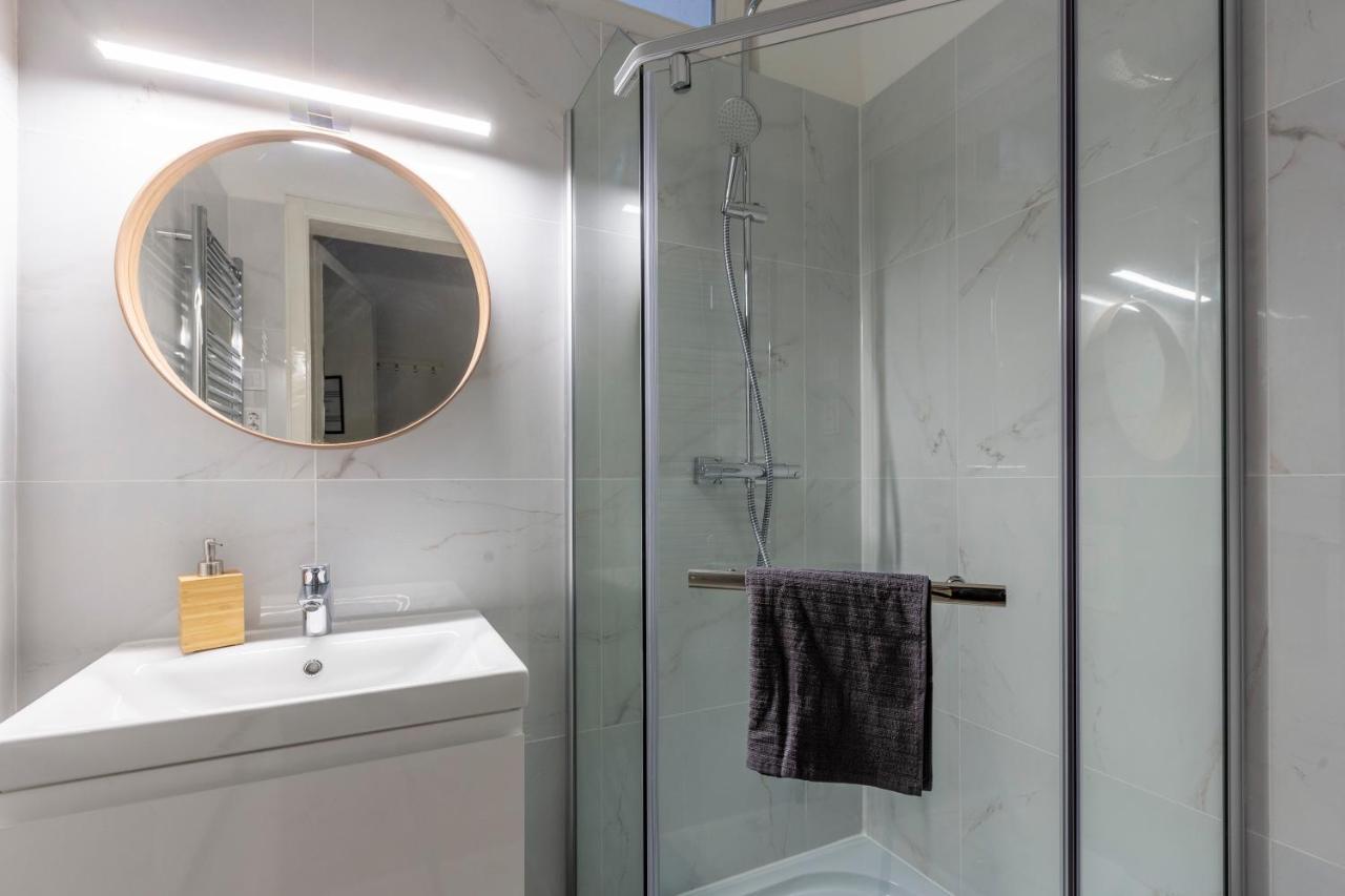 Deluxe Cozy Home In The Heart Of Budapesta Exterior foto