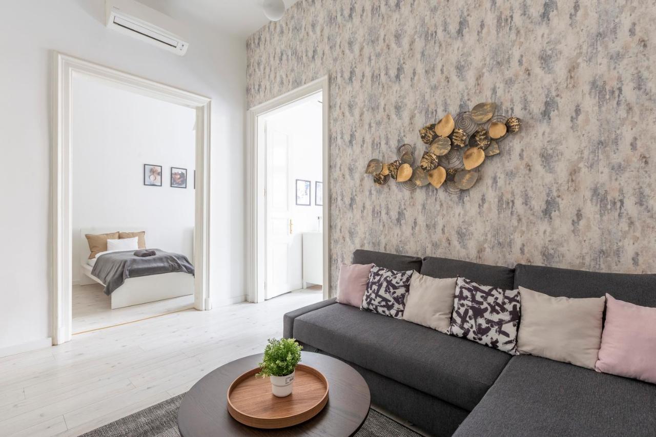 Deluxe Cozy Home In The Heart Of Budapesta Exterior foto