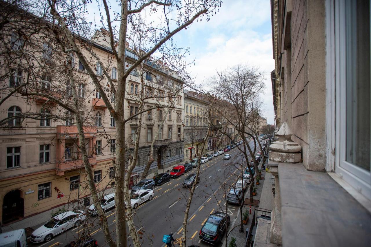 Deluxe Cozy Home In The Heart Of Budapesta Exterior foto